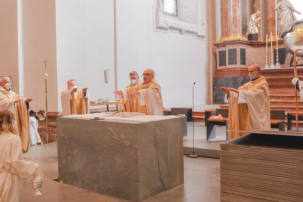 Heilige Messe mit Diözesanbischof Dr. Wilhelm Krautwaschl